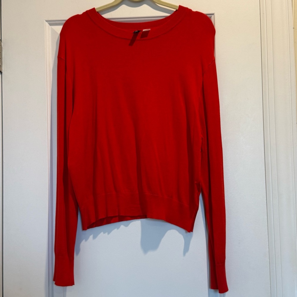 H&M Red Long Sleeve Lightweight Sweater - Size M